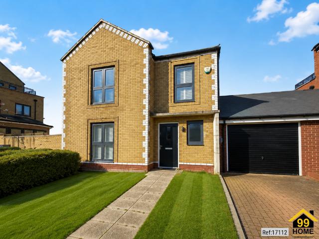 Pioneer Avenue, West Malling, Kent, ME19 4 bed detached house to rent £2,700 pcm £623 pw