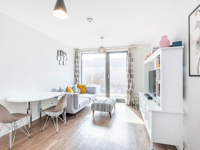 Pioneer Court, Canning Town E16, 2 bed flat to rent, £2,000 pcm | PrimeLocation