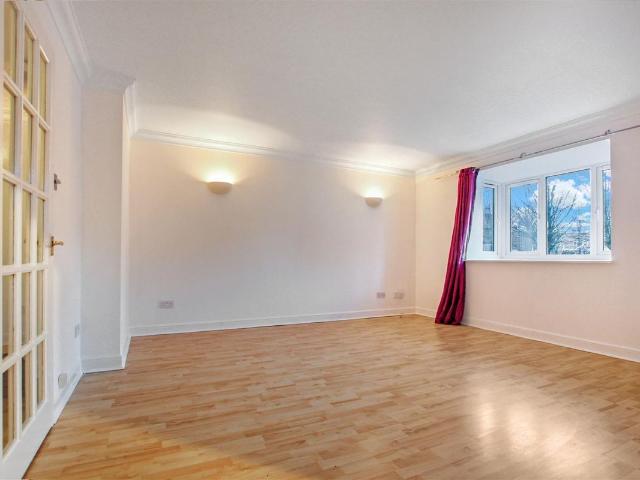 Pioneer Way, Watford WD18, 2 bed flat to rent, £1,600 pcm | PrimeLocation