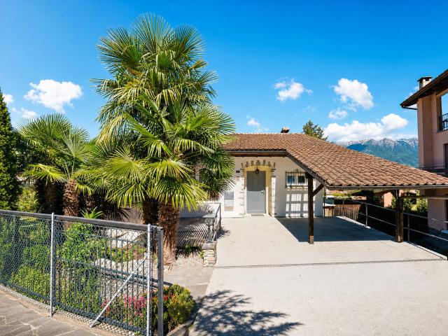 PIAZZOGNA – Zweifamilienhaus, Garten und Seesicht, auch Mietkauf
