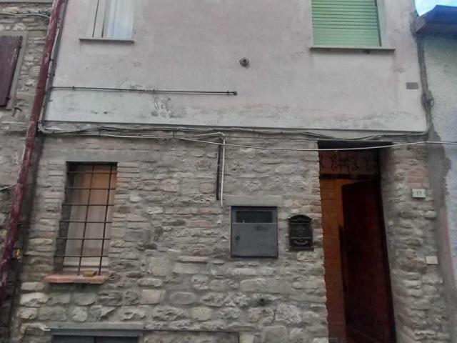Piazza Capelli 34 quadrilocale 75mq