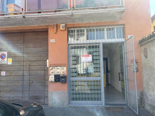 Piazza Piazza Cinque Giornate Centro 40mq