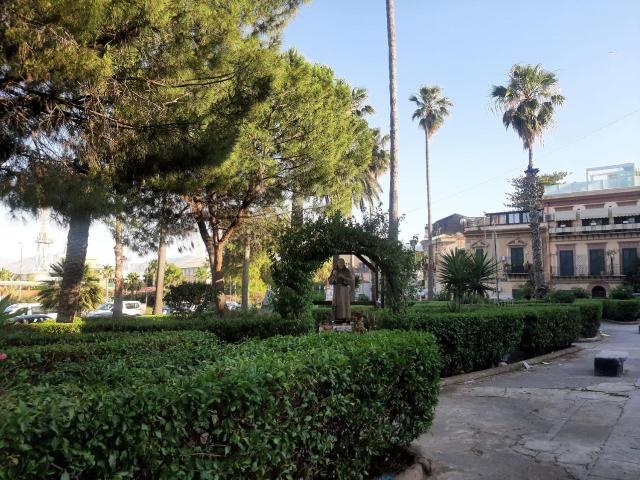Piazza Piazza Acquasanta Montepellegrino Libertà Politeama 50mq