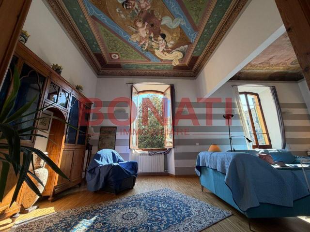 Piazza Benedetto Brin 13 6 8 vani 230mq