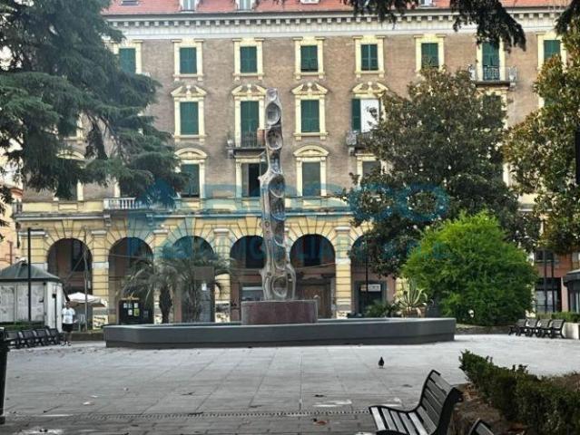 Piazza Benedetto Brin 5 6 vani 205mq