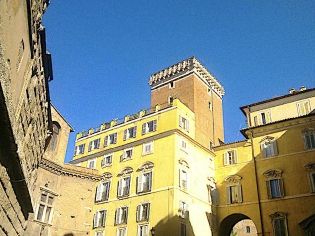 Piazza del Grillo bilocale 80mq