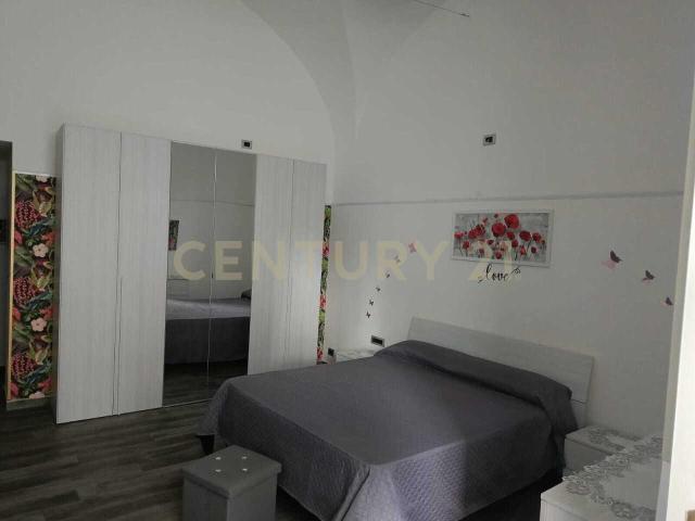 Piazza Federico di Svevia bilocale 45mq