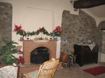 Piazza Montegrappa 14 8 vani 140mq