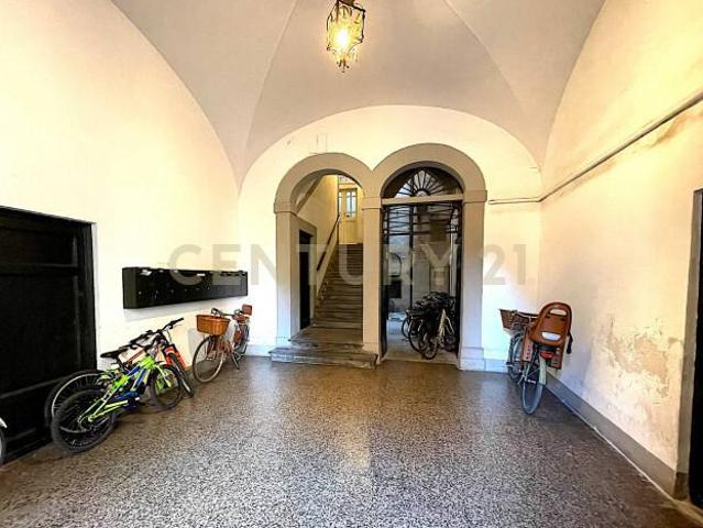 Piazza San Giusto quadrilocale 130mq