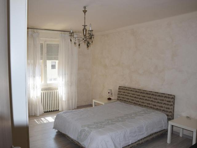 Piazza Roma 18 5 vani 85mq