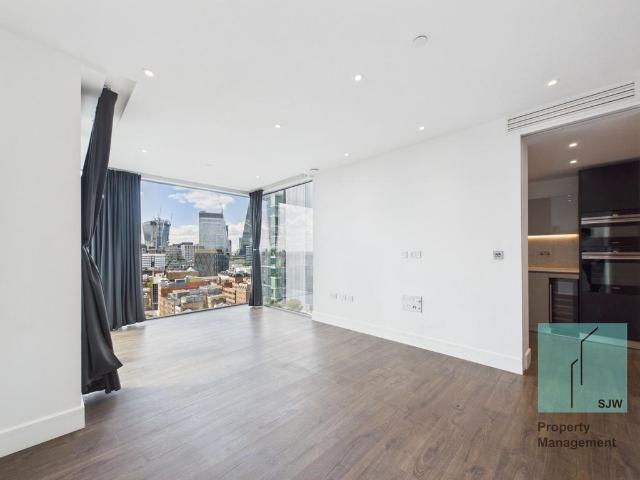 Piazza Walk, London E1 2 bed flat to rent £5,000 pcm £1,154 pw
