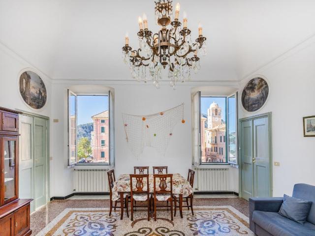 Piazza Vittorio Emanuele II 5 vani 90mq