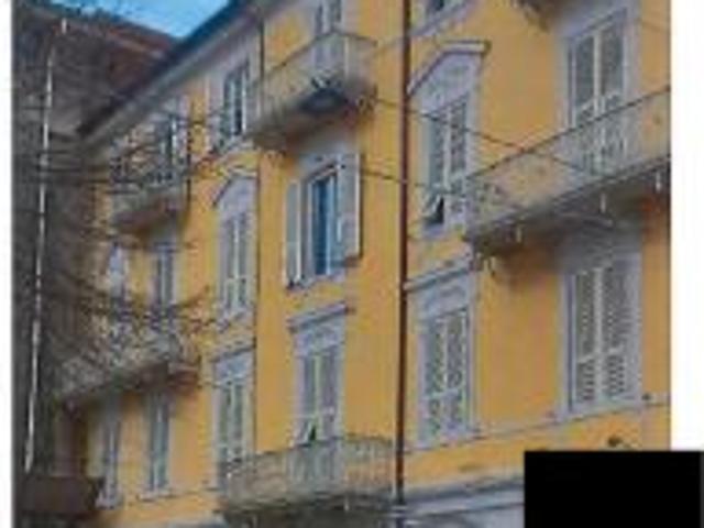 Piazza Vittorio Veneto 1 5 vani 140mq