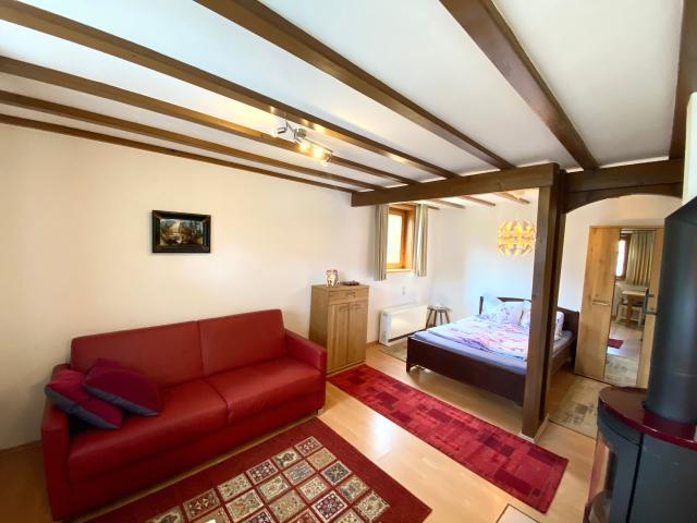 Pia's Nature Retreat Studio Apartment