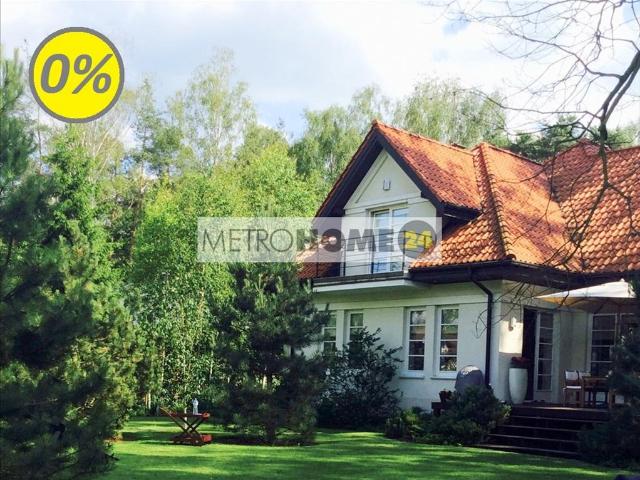 Przestronny dom z kominkiem i ogród na 1387 m2