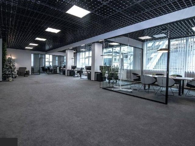 Nowoczesny lokal 200 m2 z widokiem na panoramę Piaseczna