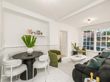 Picture Perfect 2 Bedroom Character Home in North Fremantle