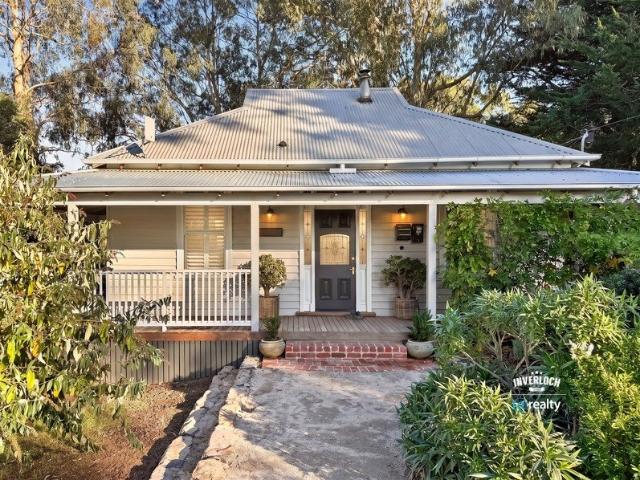 Picture Perfect Country Homestead On 2 Acres