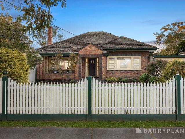Picture Perfect Charm, Timeless Family Living