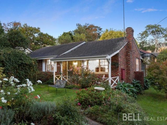 Picture Perfect! Charming Family Home with Separate Studio