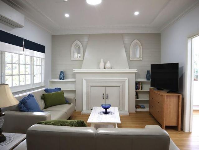 PICTURE PERFECT AVONLEA, YETHOLME
