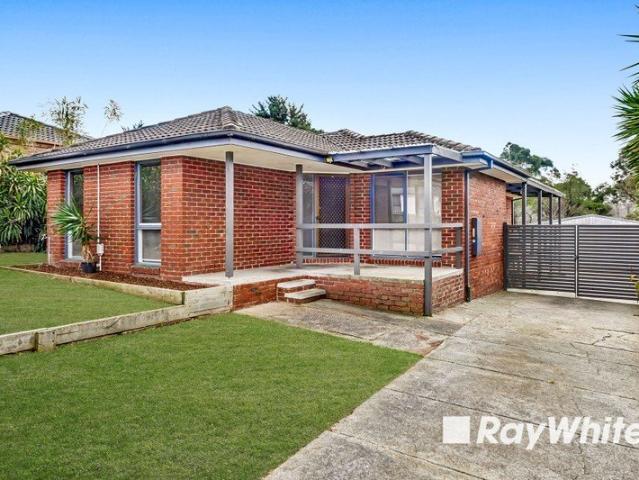 Picture Perfect Family Living with Space, Comfort & Endless Potential!
