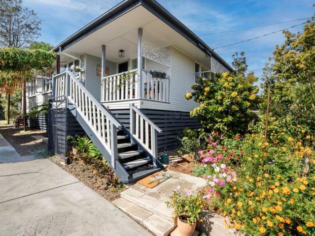 Picture Perfect Home with Timeless Charm & Country Style Gardens