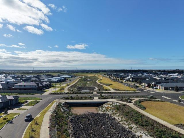 Picture Perfect on the Waterways | North Facing Living