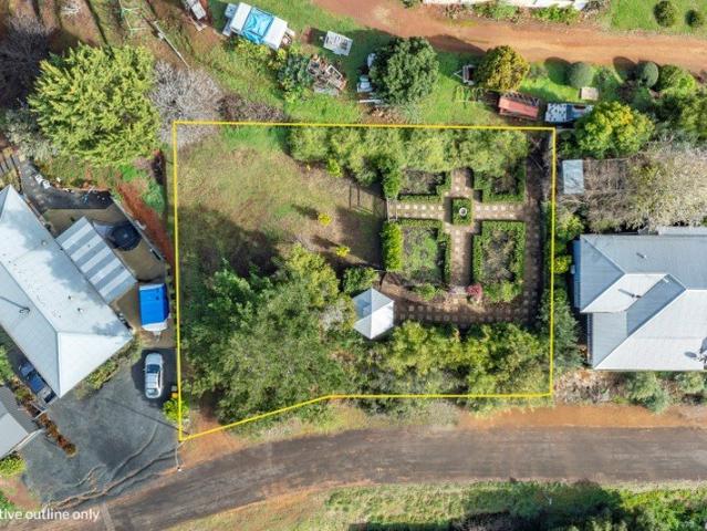 Picturesque 918m² Block in Quiet Bridgetown Pocket