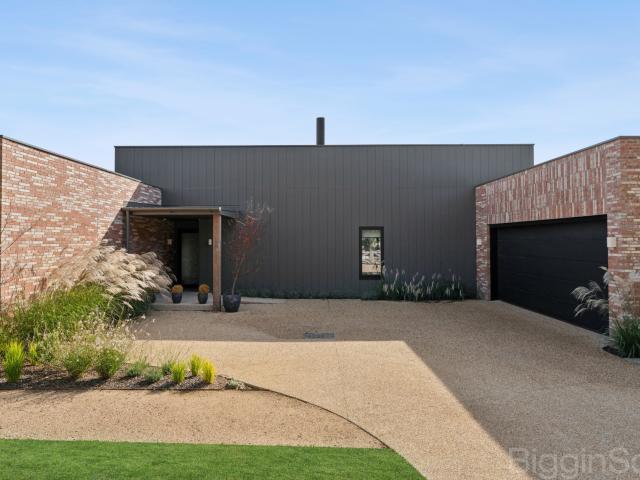 Picturesque Views with luxury living