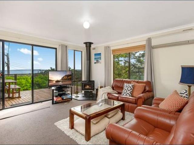 PICTURESQUE VIEWS OF WESTERN PORT BAY!