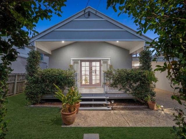 PICTURESQUE COASTAL LIVING IN SCARBOROUGH'S MOST SOUGHT AFTER POCKET