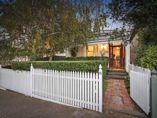 Picturesque Cottage in Lifestyle Location