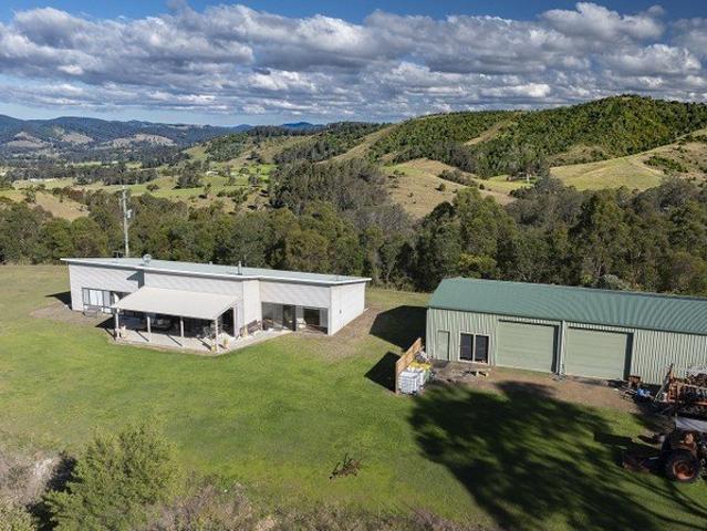 Picturesque Country Escape with Scenic Vistas
