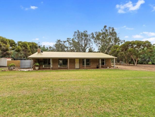 Picturesque Country Living | Equine Lifestyle | Just Over 75 Acres