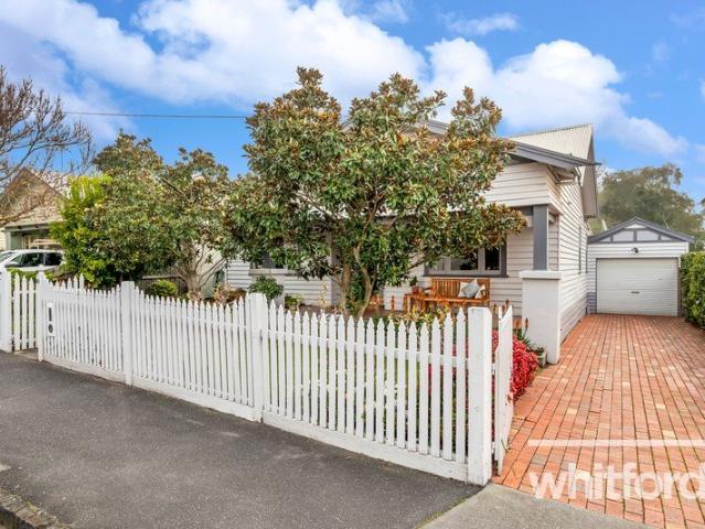 Picturesque period charm in the heart of Newtown