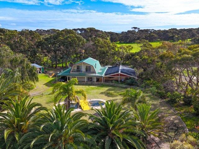 Picturesque & Private, A Sanctuary of Generous Proportions!