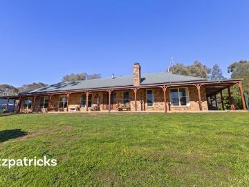 'Loveridge' 116 picturesque acres