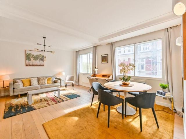 Piccadilly, Mayfair, London W1J, 2 bed flat to rent, £5,500 pcm | PrimeLocation
