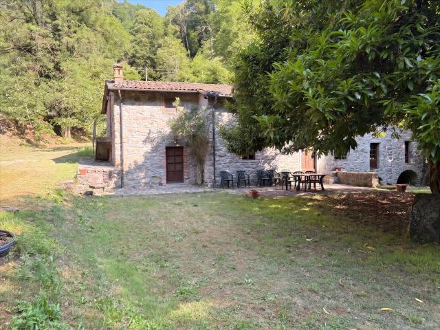 Piccolo Paradiso — Due Mulini, Due Piscine, 1.400 Mq DI Giar. 280m² Coreglia Antelminelli