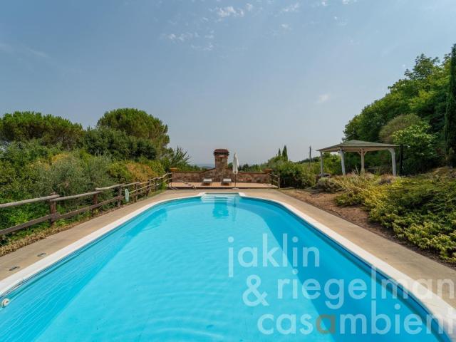 Piccolo rifugio romantico con piscina 69m² Chianni