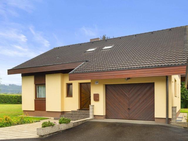 Pichling: Großzügiges Wohnhaus mit ca. 149 m² Wohnfläche inkl. Wintergarten, Wellnessbereich & weitläufiger Gartenanlage