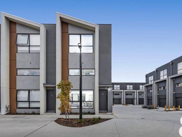 INVESTORS TAKE NOTE current rent return $2520 per calendar month
