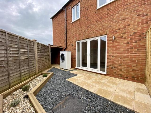 Pickersleigh Avenue, Malvern. 2 bed ground floor flat to rent £950 pcm £219 pw