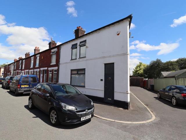 Pickmere Street, Warrington 3 bed terraced house to rent £1,025 pcm £237 pw