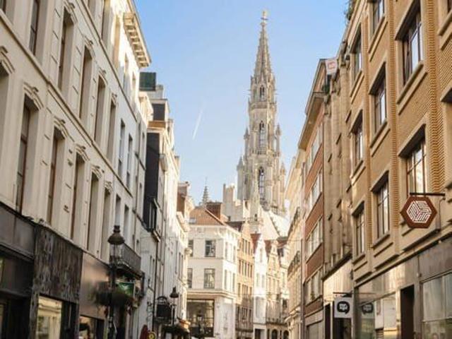 PIETONNIER / GRAND PLACE APPARTEMENT RENOVE