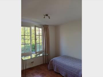 Pieza amoblada en Casa