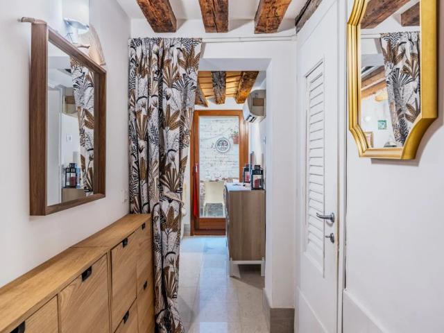 Pied à terre con corte privata