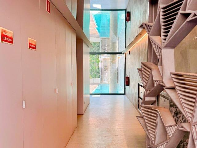 Pied à Terre de Luxo: Loft T1 Mobilado com Rooftop e Piscina. 0m² Santo António