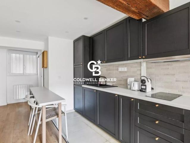 Pied à terre rénové au coeur des quartiers Saint Sulpice / Saint Germain des Prés, 75006